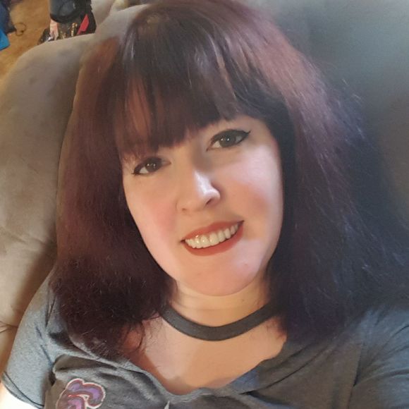 Meet your Posher, Heather - Picture 1 of 1